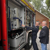 Bild vergr&ouml;&szlig;ern: Neues Hilfeleistungs-L&ouml;schgruppenfahrzeug f&uuml;r die Ortsfeuerwehr N&uuml;ttermoor